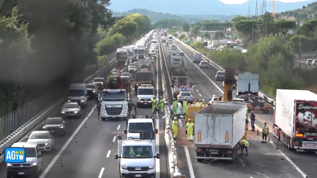 riaperta l8217autostrada in entrambi i sensi dopo il gravissimo incidente in a1