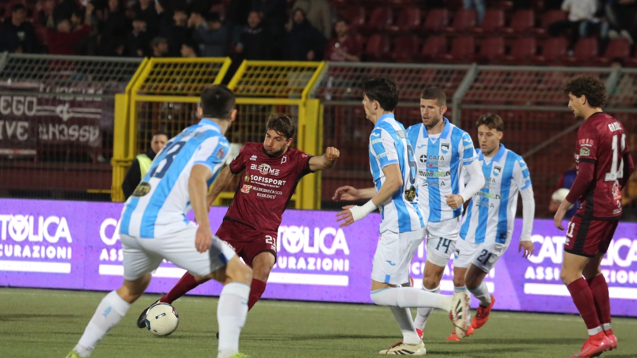 Pontedera-Pescara 0-3: Ferraris e Cangiano stendono i granata