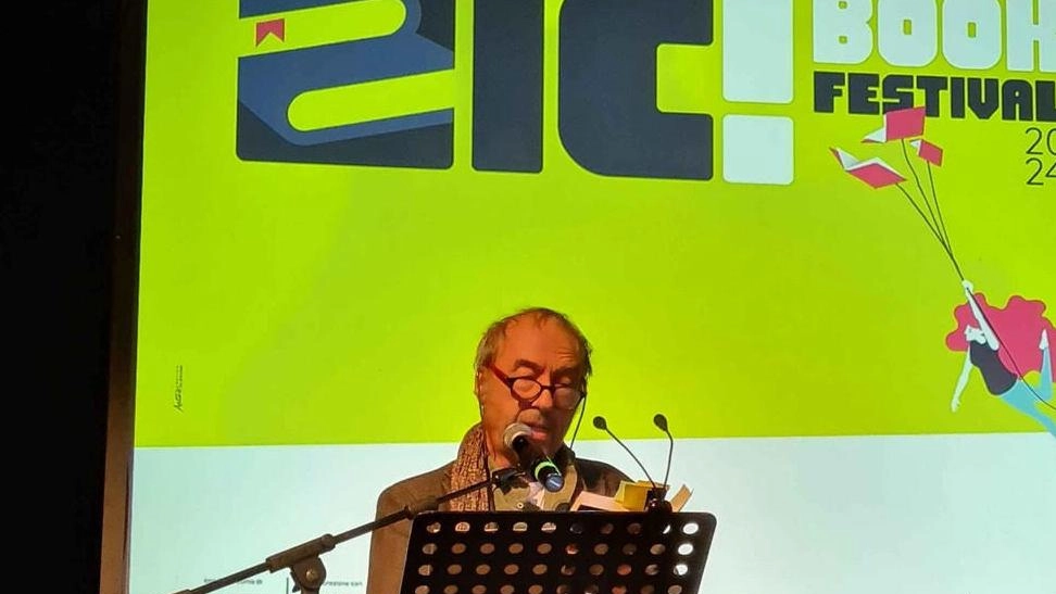Conclusa la prima edizione dello Zic! Book Festival a Chiusi, un successo di eventi culturali e letterari con la partecipazione di autori, artisti e giornalisti di spicco. Sinergia tra enti e associazioni per un cartellone di alto livello. Conclusa la prima edizione dello Zic! Book Festival a Chiusi, un successo di eventi culturali e letterari con la partecipazione di autori, artisti e giornalisti di spicco. Sinergia tra enti e associazioni per un cartellone di alto livello.