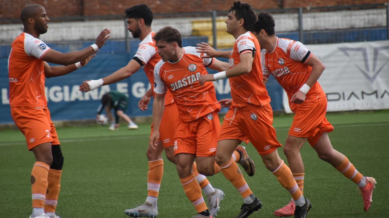 Seravezza batte Trestina 2-1 e conquista i playoff