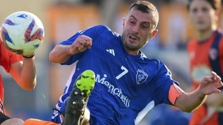 Il centrocampista Leonardo Mazzoni verso Tegoleto Il centrocampista Leonardo Mazzoni verso Tegoleto