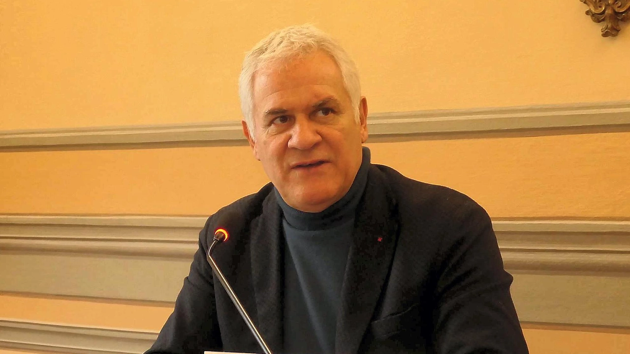 La principale soddisfazione? "Aver fatto partire progetti di cui sentivo parlare da bambino". L’eccellenza? "Il polo scolastico di Capezzano che segue il bambino da zero a 13 anni". La principale soddisfazione? "Aver fatto partire progetti di cui sentivo parlare da bambino". L’eccellenza? "Il polo scolastico di Capezzano che segue il bambino da zero a 13 anni".