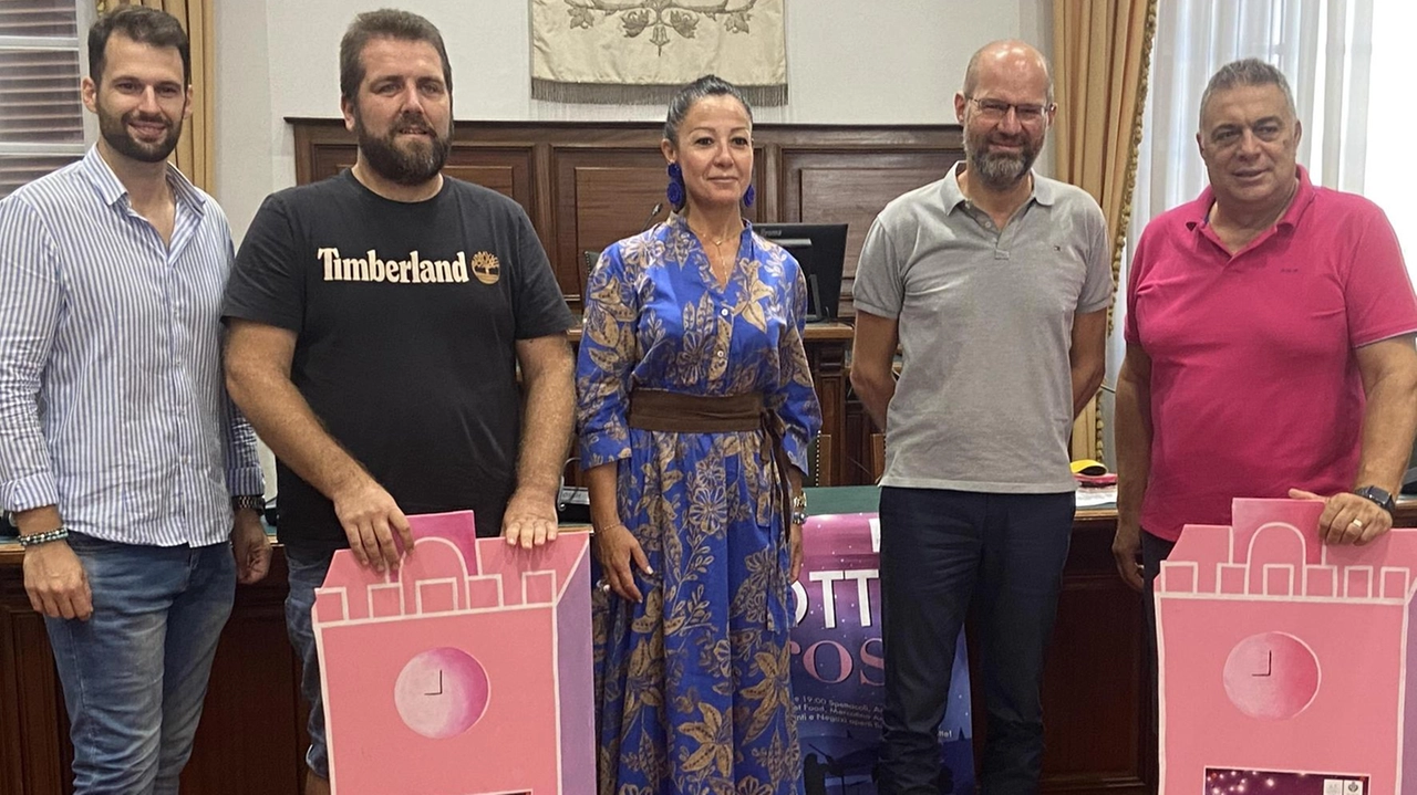 La Notte Rosa si terrà a Cascina sabato 14 settembre: l’iniziativa è stata presentata ieri per il terzo anno consecutivo La Notte Rosa si terrà a Cascina sabato 14 settembre: l’iniziativa è stata presentata ieri per il terzo anno consecutivo