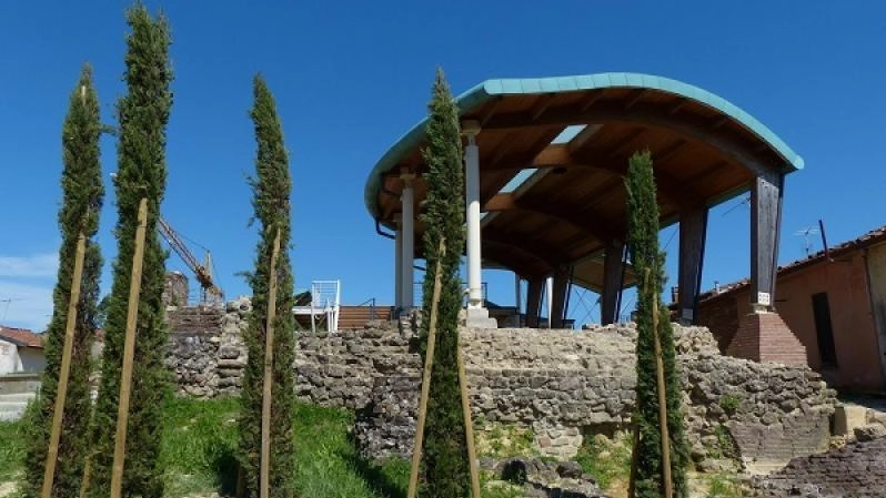L’area del parco archeologico nel centro storico presa di mira più volte da un gruppo di adolescenti. Il Comune installa la videosorveglianza. L’area del parco archeologico nel centro storico presa di mira più volte da un gruppo di adolescenti. Il Comune installa la videosorveglianza.