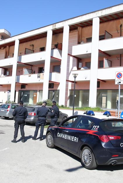 Palazzo rosa lasciato a secco: "Inaccettabile togliere l’acqua a famiglie con bimbi e disabili"