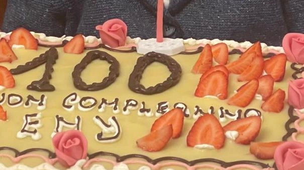 Eny Antonetti festeggia i 100 anni Eny Antonetti festeggia i 100 anni