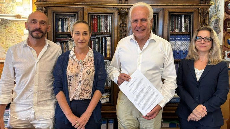 A fianco Carmine Maioriello Sopra Giani con Taverna, Fossi e Galletti A fianco Carmine Maioriello Sopra Giani con Taverna, Fossi e Galletti