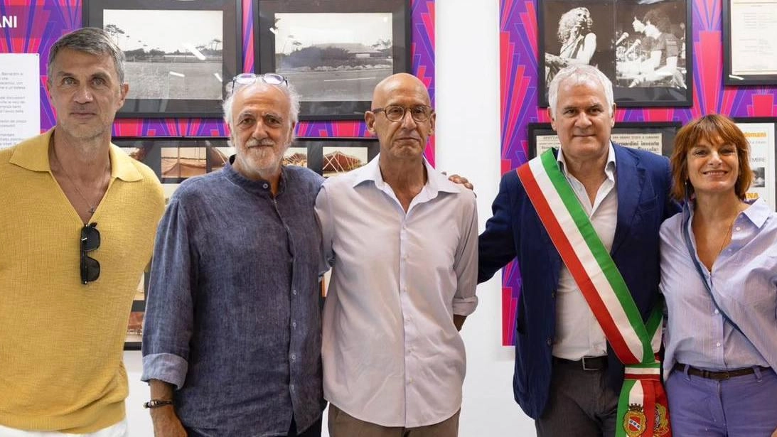 Al taglio del nastro della mostra su Sergio Bernardini era presente anche la leggenda del calcio Paolo Maldini