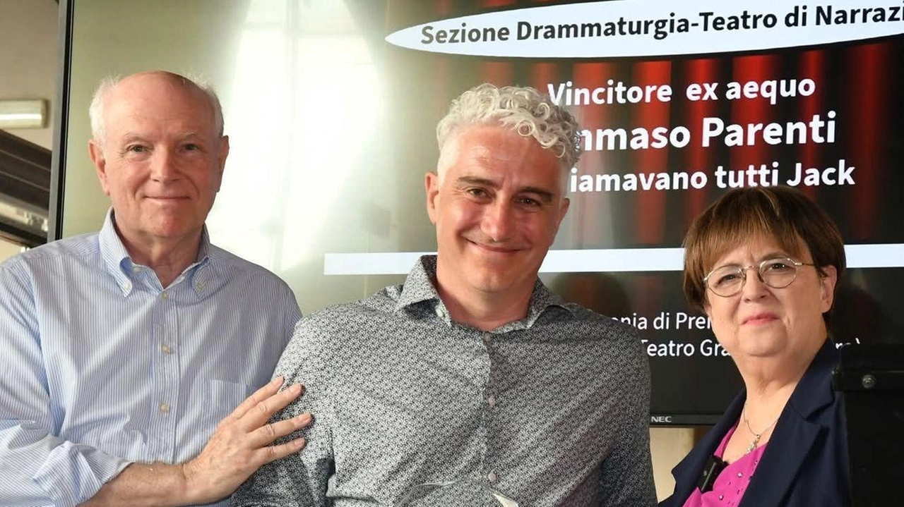Uno dei ’padri’ di Metropolis vince il concorso Tragos. Cerimonia al Piccolo di Milano. Uno dei ’padri’ di Metropolis vince il concorso Tragos. Cerimonia al Piccolo di Milano.