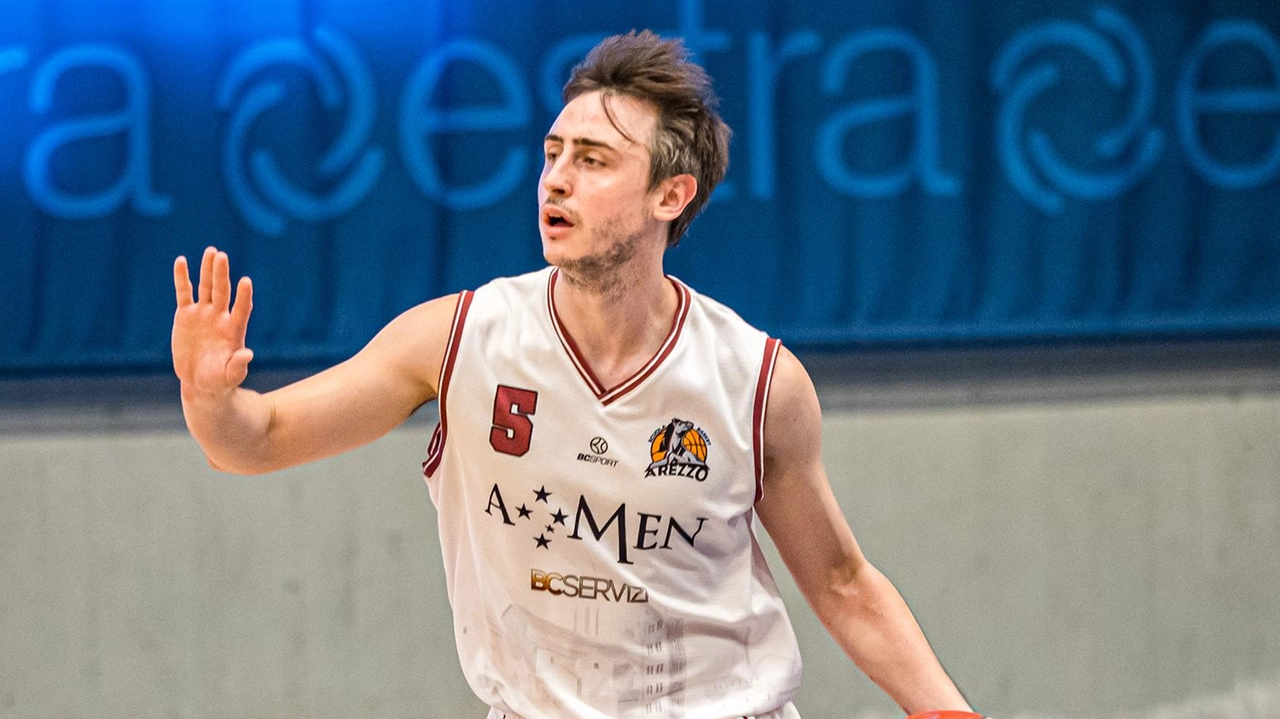 Scuola Basket Arezzo trionfa e sfiderà San Miniato nei playoff per la promozione in B nazionale