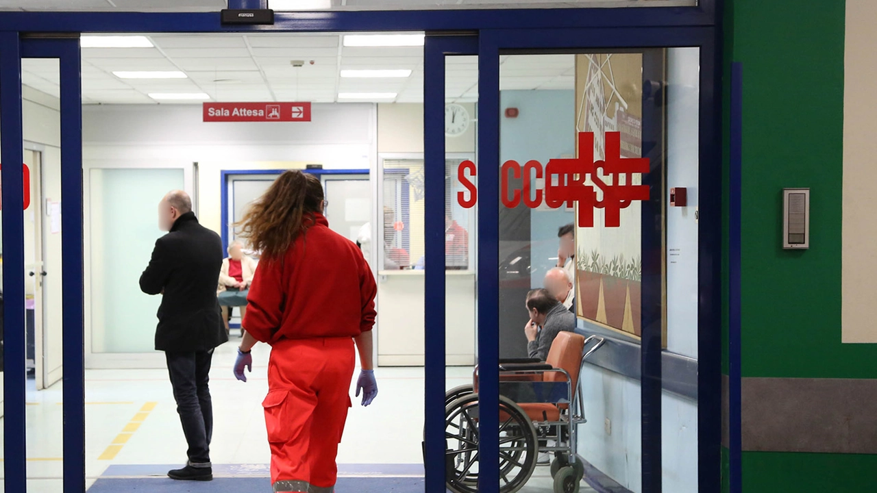 Ragazzo di 27 anni accoltellato nella notte di Capodanno a Firenze. Trasferito in codice rosso al pronto soccorso (foto repertorio)