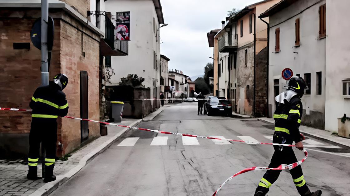 https://www.lanazione.it/image-service/view/acePublic/alias/contentid/Y2I2ZTgzNDUtZTY1NS00/0/in-attesa-dei-contributi-la-rabbia-del-comitato.jpeg?f=16:9&w=1200&h=630