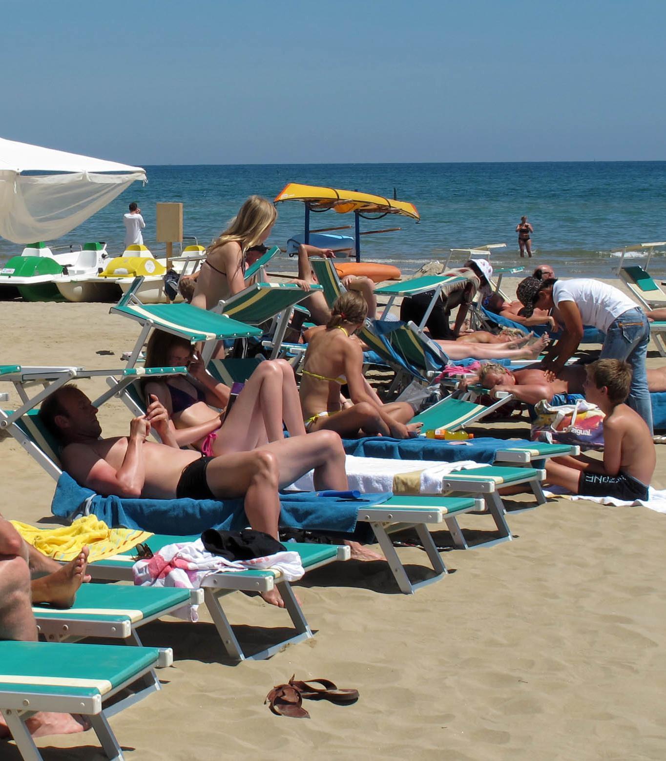 Mare, temperature record. Superati i ventisette gradi Mare, temperature record. Superati i ventisette gradi