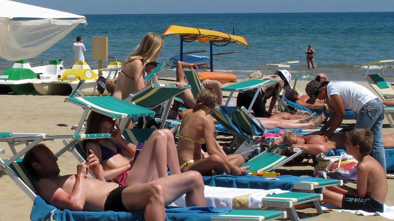 Famiglie al mare (. foto d’archivio Famiglie al mare (. foto d’archivio