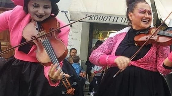 Armonie di Natale a Vaiano, oggi saraà una giornata di festa con il mercatino di creazioni artigianali, musica per strada... Armonie di Natale a Vaiano, oggi saraà una giornata di festa con il mercatino di creazioni artigianali, musica per strada...