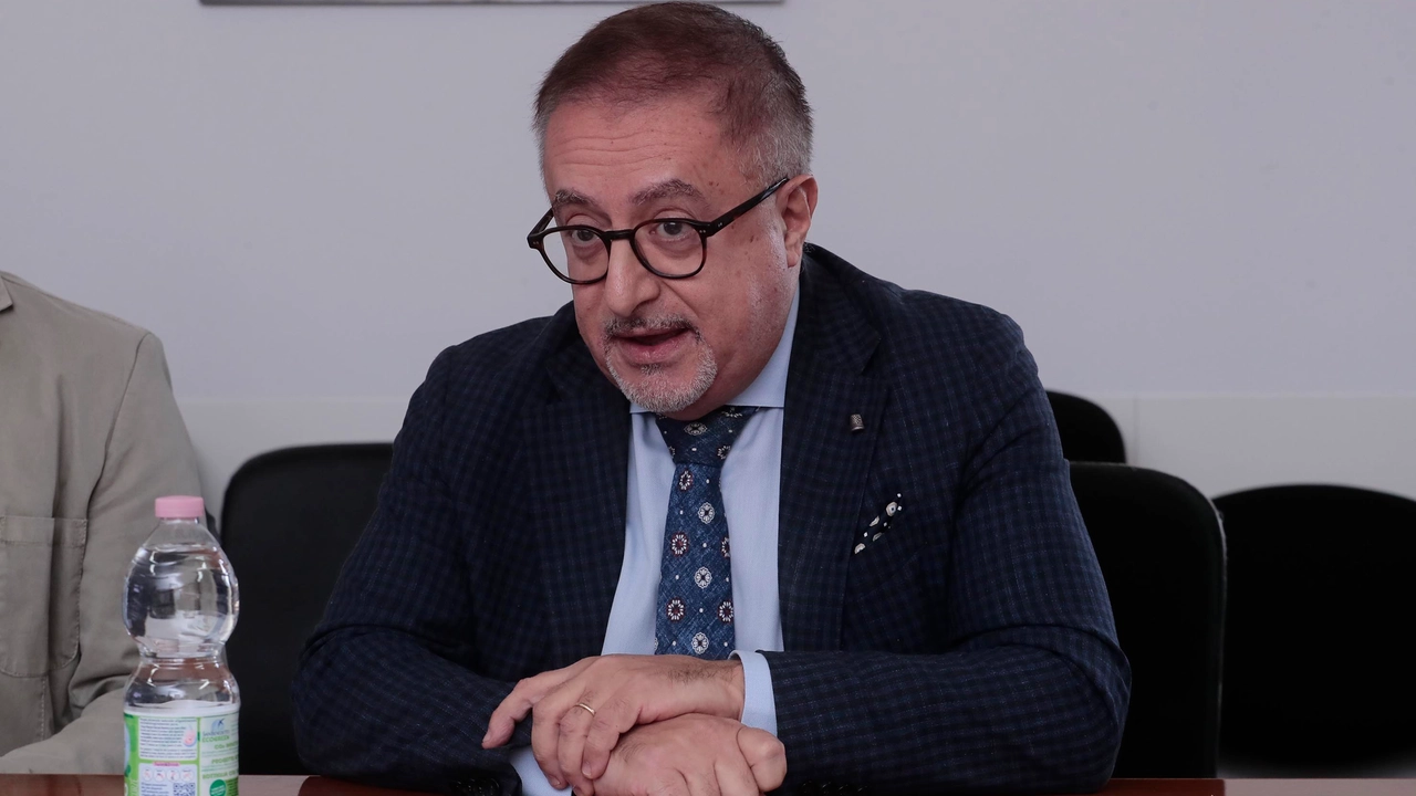 Il professor Bruno Frediani, direttore del Dipartimento di Scienze mediche, chirurgiche e neuroscienze dell’Università di Siena Il professor Bruno Frediani, direttore del Dipartimento di Scienze mediche, chirurgiche e neuroscienze dell’Università di Siena