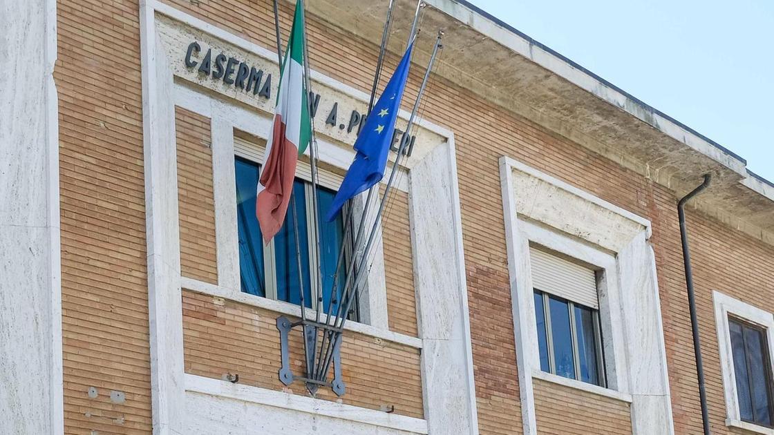 https://www.lanazione.it/image-service/view/acePublic/alias/contentid/Y2IwMTRhYWMtYWVjYi00/0/base-nato-a-rovezzano-il-bando-da-30-milioni-due-anni-per-i-lavori-noi-non-la-vogliamo.jpeg?f=16:9&w=1200&h=630