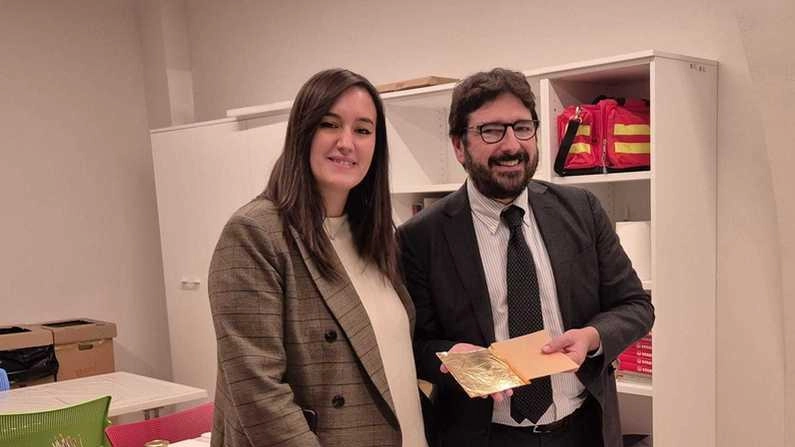 Nuova iniziativa dei Musei Nazionali di Perugia e del Comune: visite guidate e laboratori creativi per famiglie alla Galleria Nazionale dell’Umbria, unendo arte e colori in sei tappe mensili. Nuova iniziativa dei Musei Nazionali di Perugia e del Comune: visite guidate e laboratori creativi per famiglie alla Galleria Nazionale dell’Umbria, unendo arte e colori in sei tappe mensili.