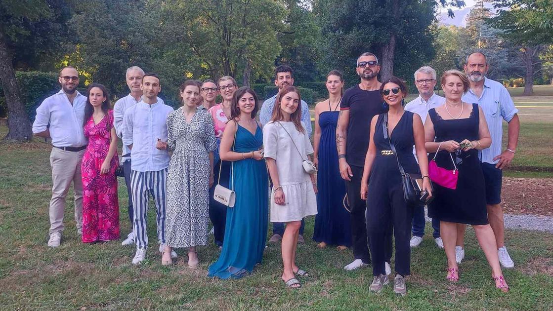 Dipendenti premiati con uno speciale aperitivo a Villa Reale Dipendenti premiati con uno speciale aperitivo a Villa Reale