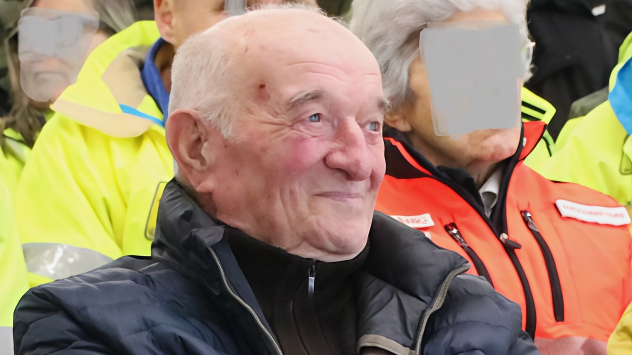 Mercatale ha dato l’ultimo saluto a Dino Bini, mancato all’età di 92 anni. Un’infanzia travagliata la sua, vide uccidere il... Mercatale ha dato l’ultimo saluto a Dino Bini, mancato all’età di 92 anni. Un’infanzia travagliata la sua, vide uccidere il...