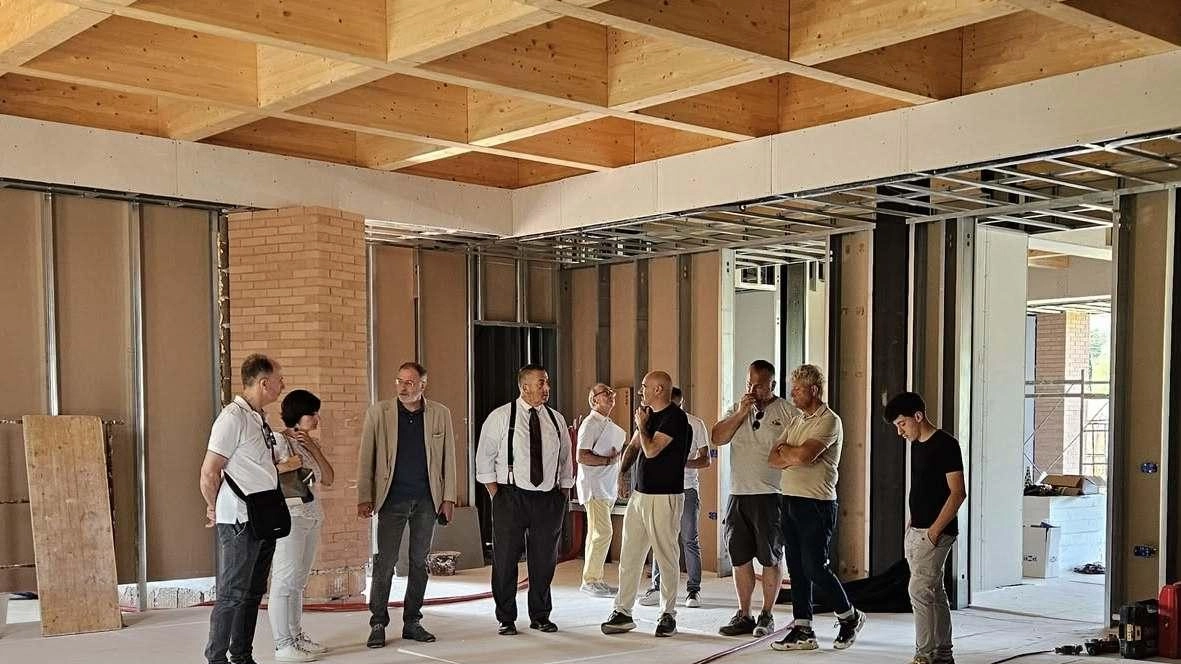 È stato effettuato, ieri mattina, un nuovo sopralluogo in località Ponterio, presso il nuovo polo scolastico, al fine di pianificare... È stato effettuato, ieri mattina, un nuovo sopralluogo in località Ponterio, presso il nuovo polo scolastico, al fine di pianificare...