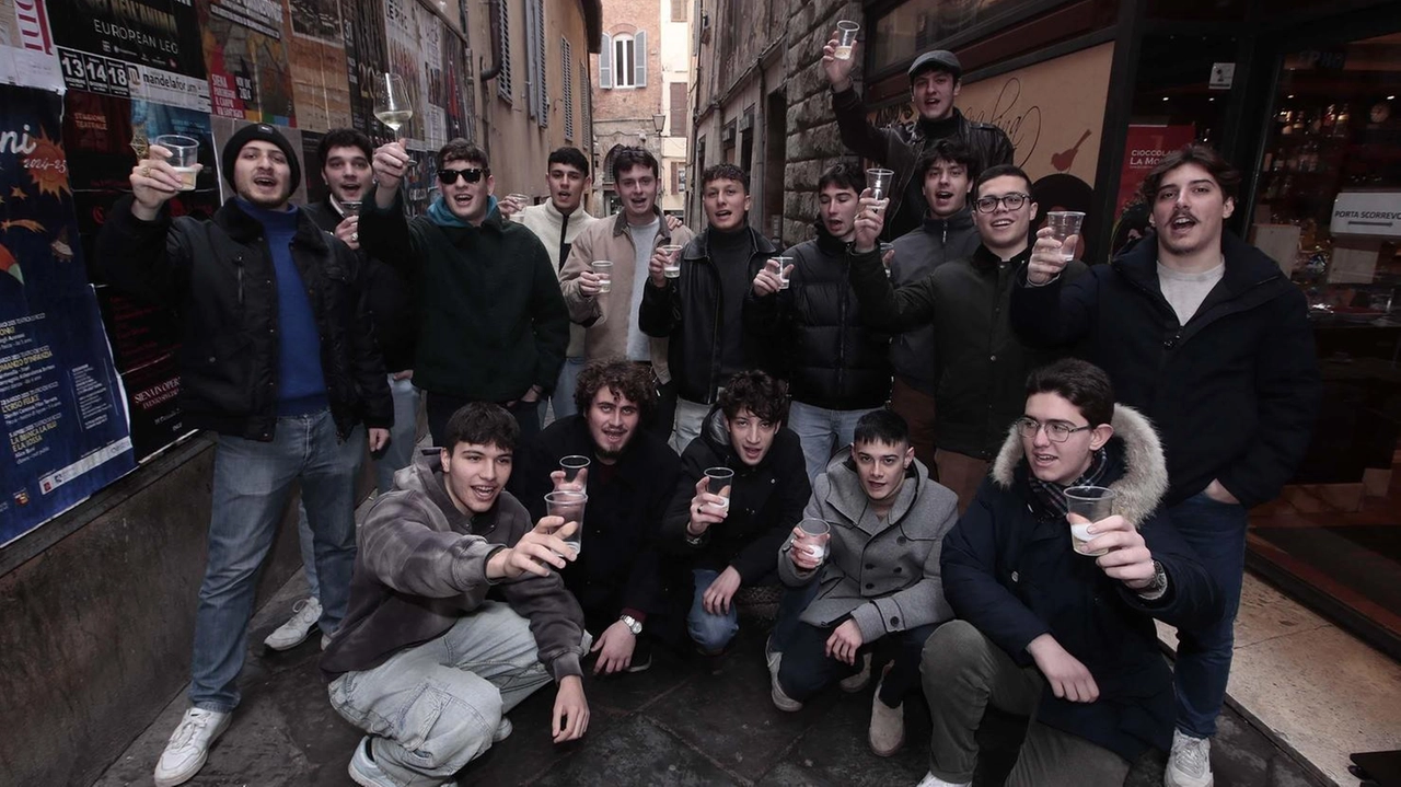 Questo venerdì, 24 gennaio, si terrà a partire dalle 23 il White Party al Nannini Conca d’Oro. Successivamente gli studenti festeggeranno il carnevale con una festa e poi con la consueta gita a Venezia Questo venerdì, 24 gennaio, si terrà a partire dalle 23 il White Party al Nannini Conca d’Oro. Successivamente gli studenti festeggeranno il carnevale con una festa e poi con la consueta gita a Venezia