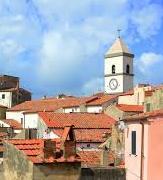 https://www.lanazione.it/image-service/view/acePublic/alias/contentid/Y2M1Zjc1NmEtNjY2Mi00/0/il-fascino-di-capoliveri.jpeg