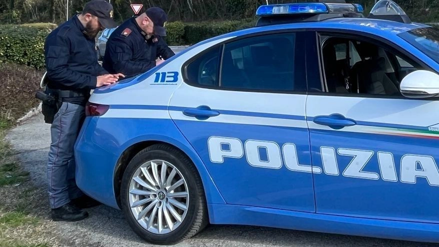 Il giovane è stato fermato dalla polizia a Bastia Umbra Il giovane è stato fermato dalla polizia a Bastia Umbra
