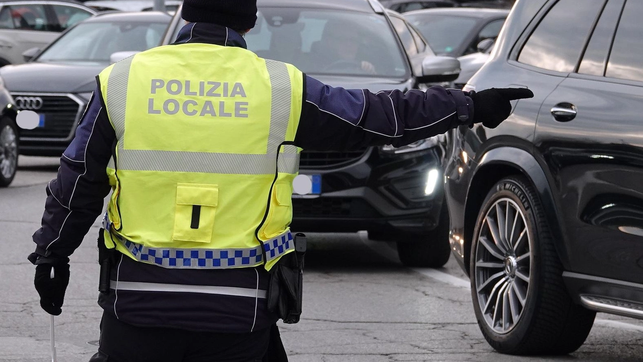 Il consigliere di Fratelli d’Italia Nicola Volpi segnala pesanti disagi ieri mattina a causa della chiusura della rotatoria Silvestrini,in via... Il consigliere di Fratelli d’Italia Nicola Volpi segnala pesanti disagi ieri mattina a causa della chiusura della rotatoria Silvestrini,in via...
