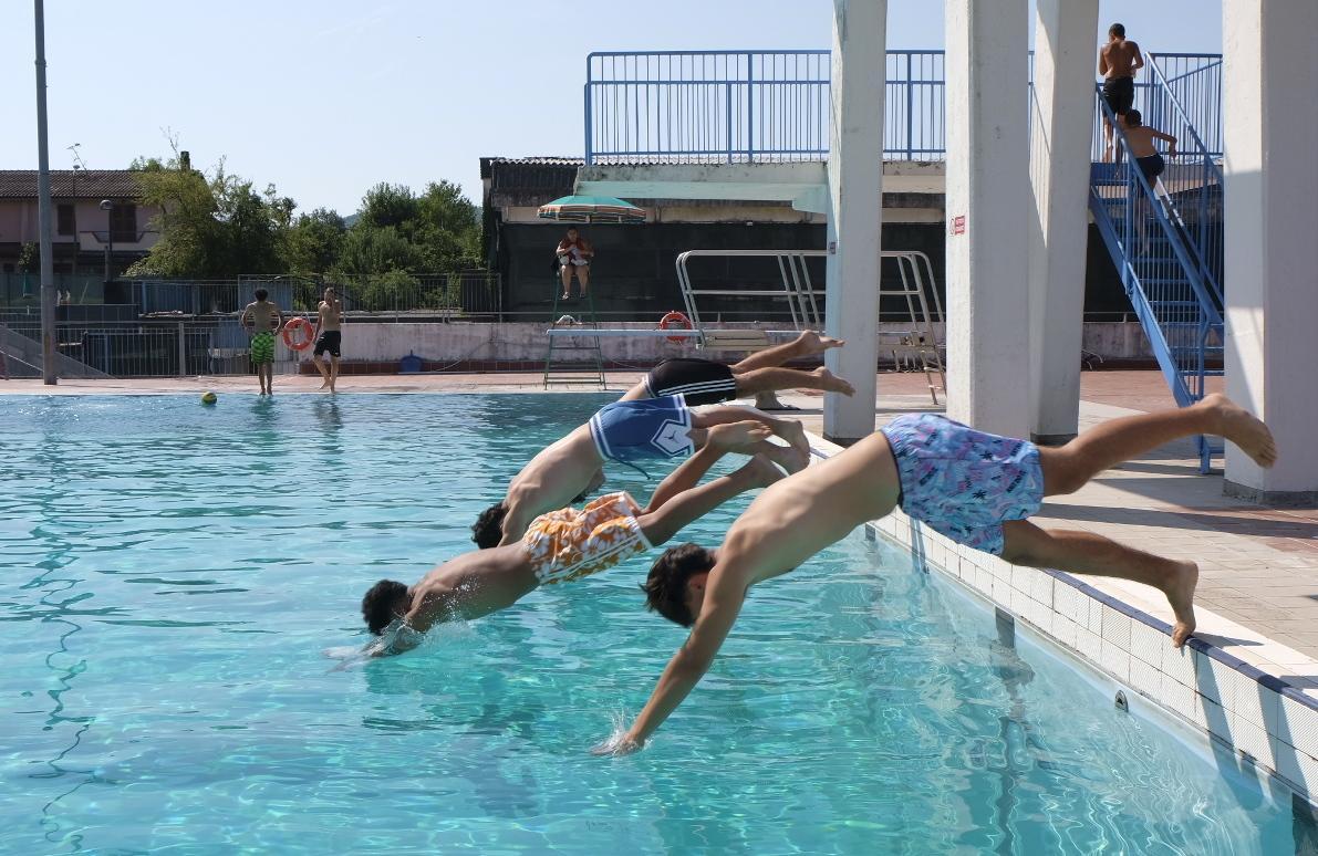 Piscine, vasca grande stop. Nuove analisi di laboratorio Piscine, vasca grande stop. Nuove analisi di laboratorio
