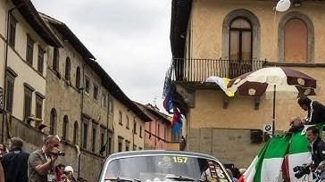 Un precedente passaggio della 1000 Miglia nel centro di. Sansepolcro Un precedente passaggio della 1000 Miglia nel centro di. Sansepolcro
