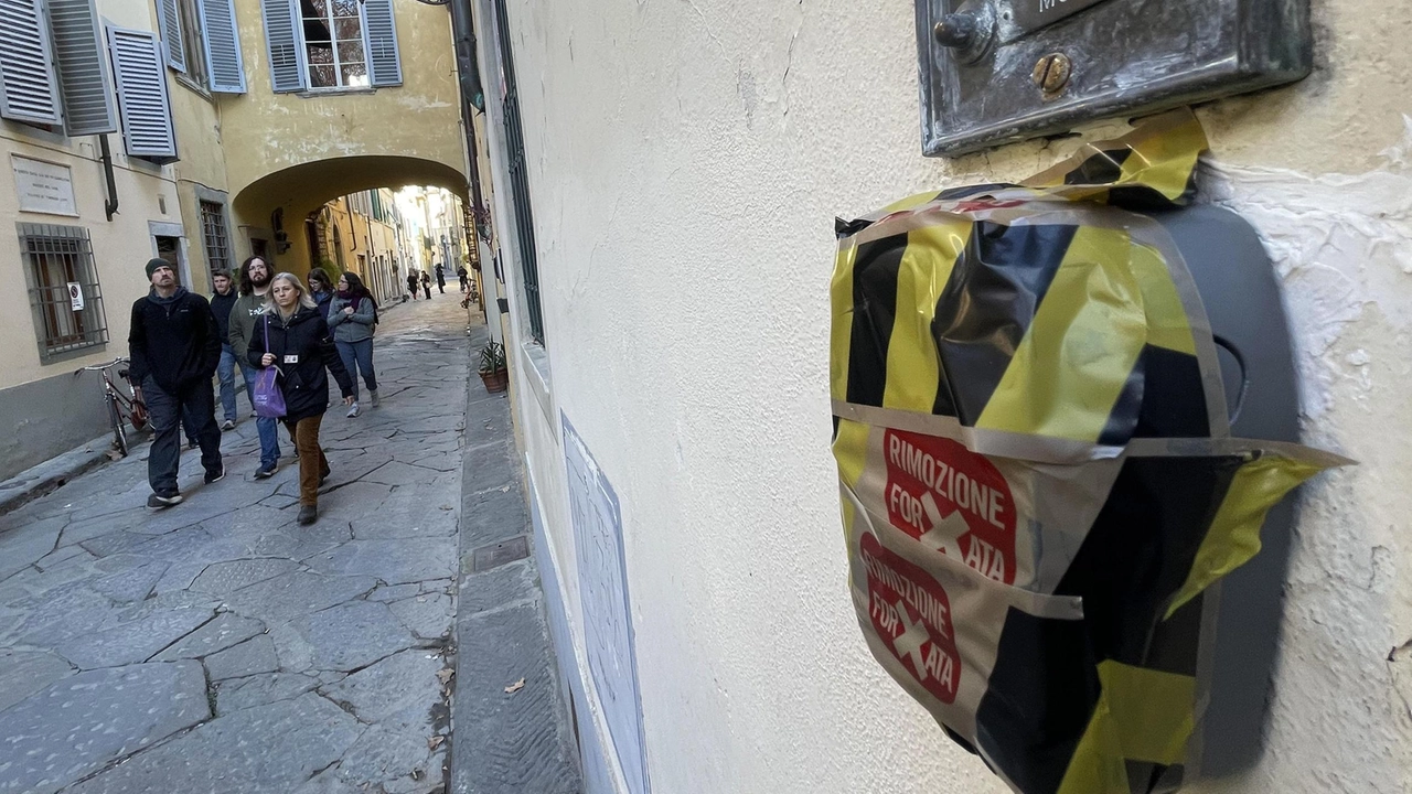 Una delle tante keybox disseminate nel centro e nella periferia della città Una delle tante keybox disseminate nel centro e nella periferia della città