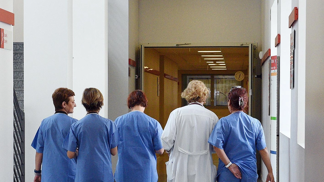 A rimetterci rischiano di essere i pazienti, costretti a spostarsi per cercare di accorciare i tempi A rimetterci rischiano di essere i pazienti, costretti a spostarsi per cercare di accorciare i tempi