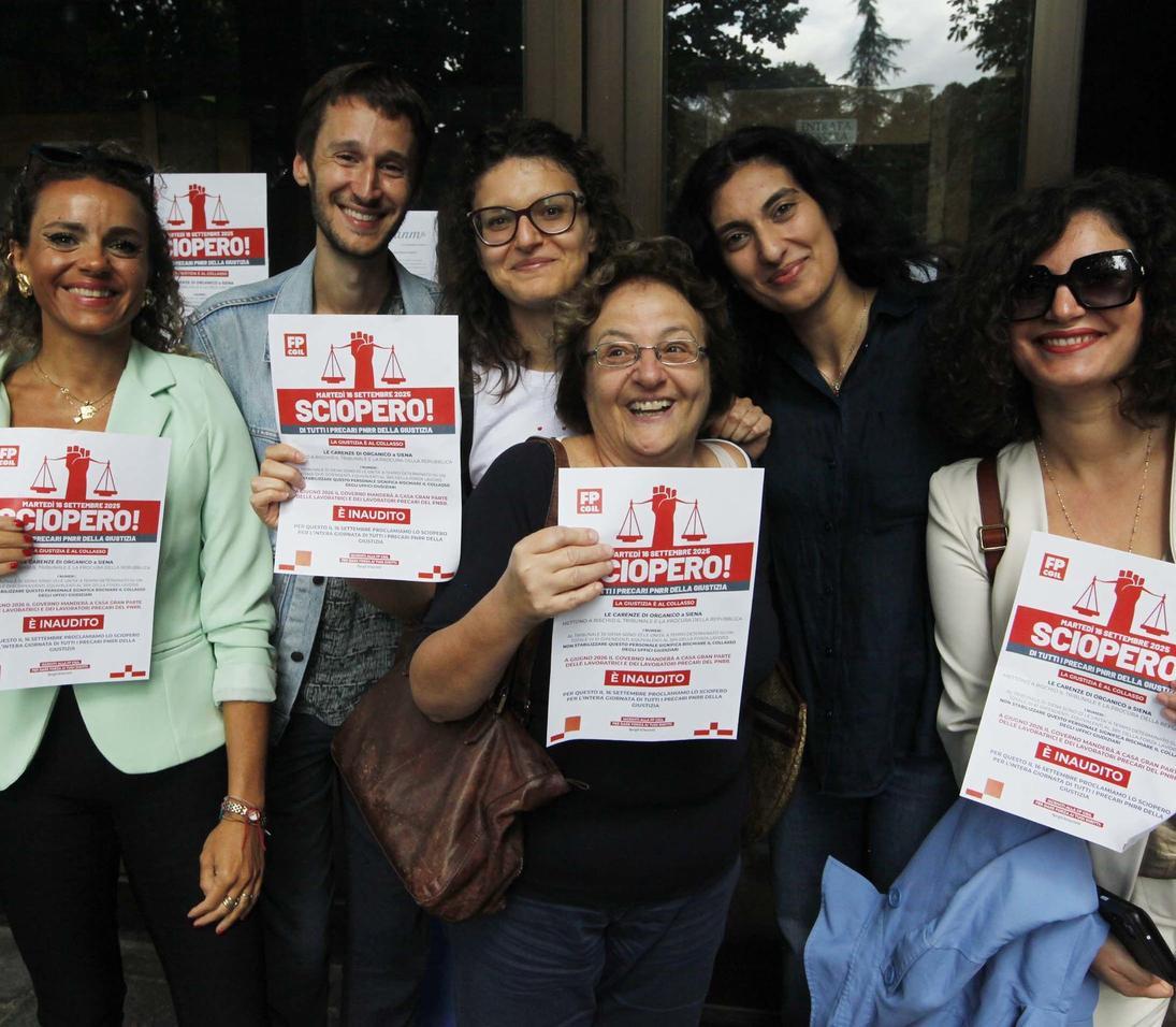 Tribunale, precari in sciopero: "Vogliamo essere stabilizzati. La giustizia rischia il collasso"