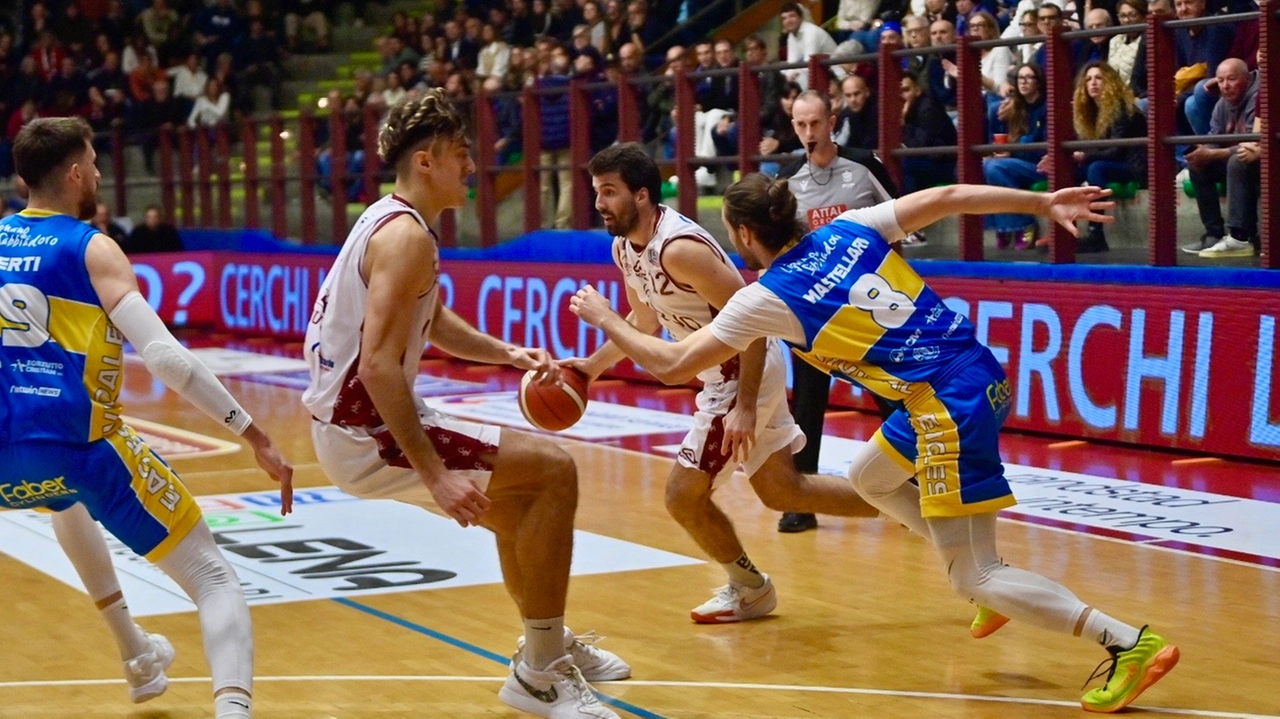 Libertas Livorno-Cividale 62-66: nonostante un grande Hooker, i friulani espugnano il Palamacchia
