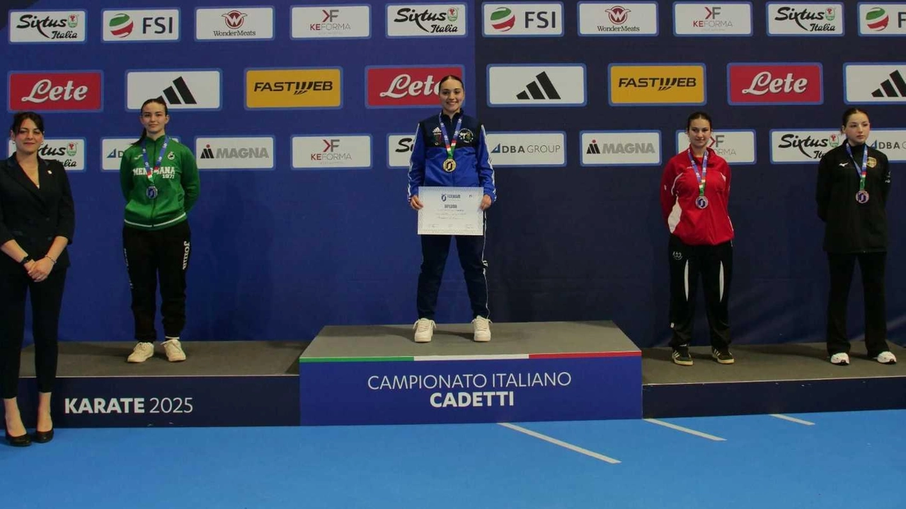 Azzurra Banfi ha conquistato la medaglia d’argento ai Campionati Italiani Cadetti di Karate a Ostia Azzurra Banfi ha conquistato la medaglia d’argento ai Campionati Italiani Cadetti di Karate a Ostia