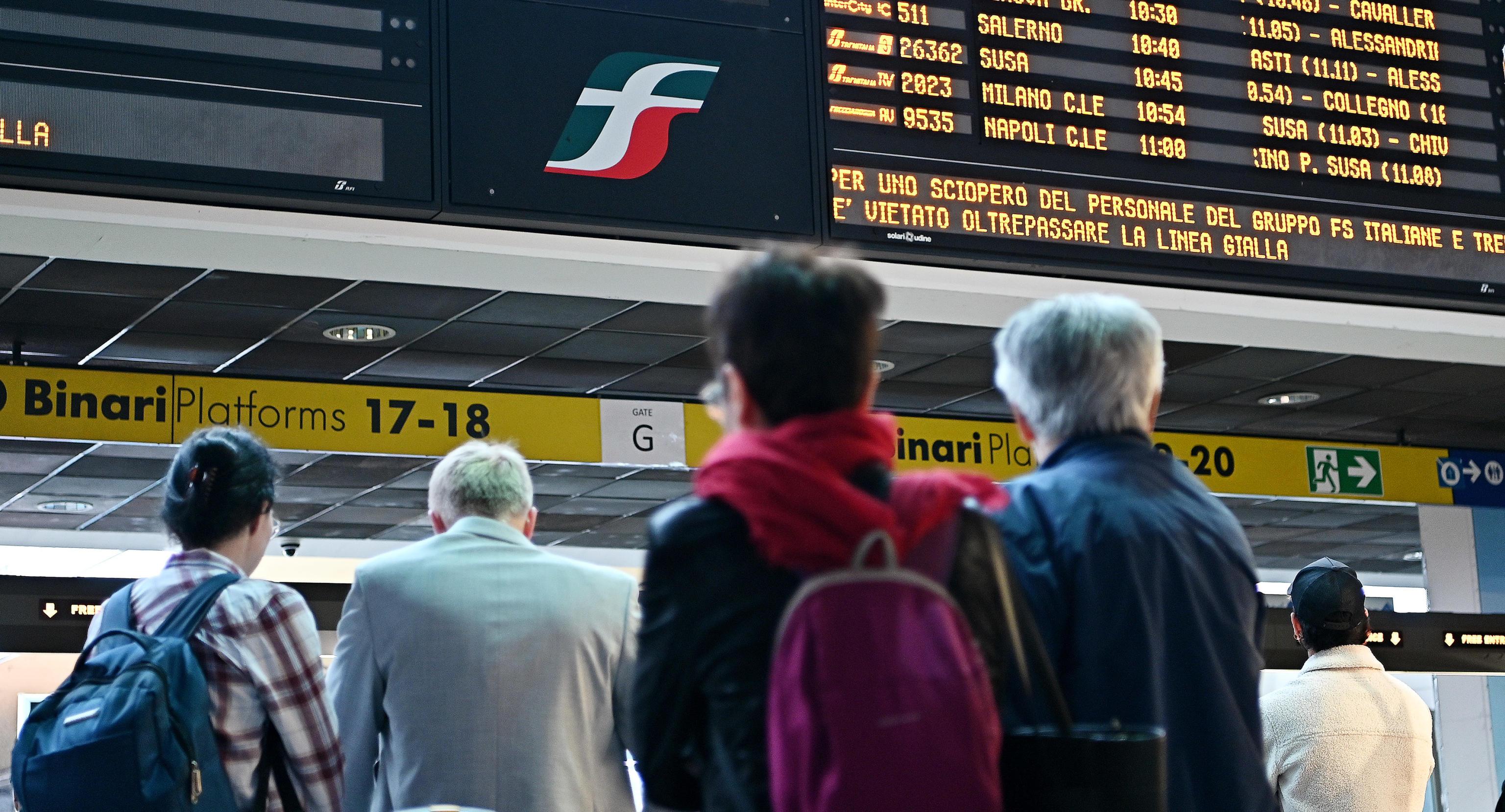Treni cancellati da Lanazione.it treni cancellati sciopero 6 maggio in toscana il punto sui disagi