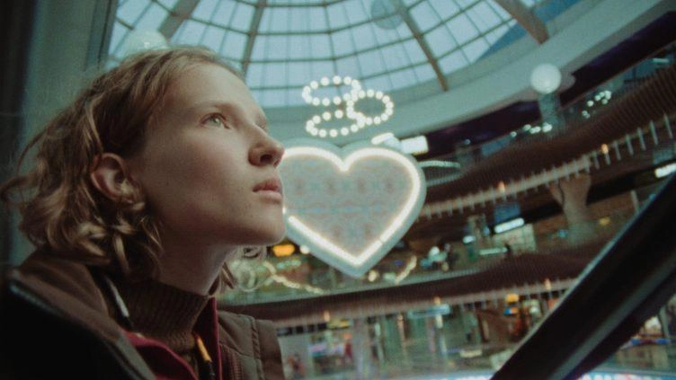 Il Circolo del Cinema di Lucca presenta il film "Grace" al Cinema Centrale: un'emozionante storia on the road nella Russia contemporanea. Proiezione in lingua originale con sottotitoli. Ingresso a 6 euro con tessera annuale obbligatoria. Possibilità di sottoscrivere tessere speciali per sostenere il Circolo. Il Circolo del Cinema di Lucca presenta il film "Grace" al Cinema Centrale: un'emozionante storia on the road nella Russia contemporanea. Proiezione in lingua originale con sottotitoli. Ingresso a 6 euro con tessera annuale obbligatoria. Possibilità di sottoscrivere tessere speciali per sostenere il Circolo.