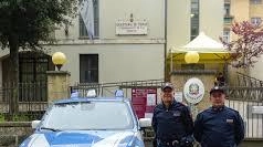 Rinforzi al Commissariato Rinforzi al Commissariato