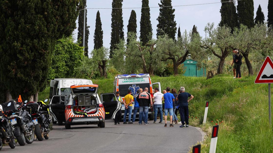 https://www.lanazione.it/image-service/view/acePublic/alias/contentid/Y2Q2NWFlOGItOGQ0NS00/0/scontro-durante-la-gara-ciclistica-muore-travolto-dal-furgone-la-vittima-e-una-motostaffetta.jpeg?f=16:9&w=1200&h=630