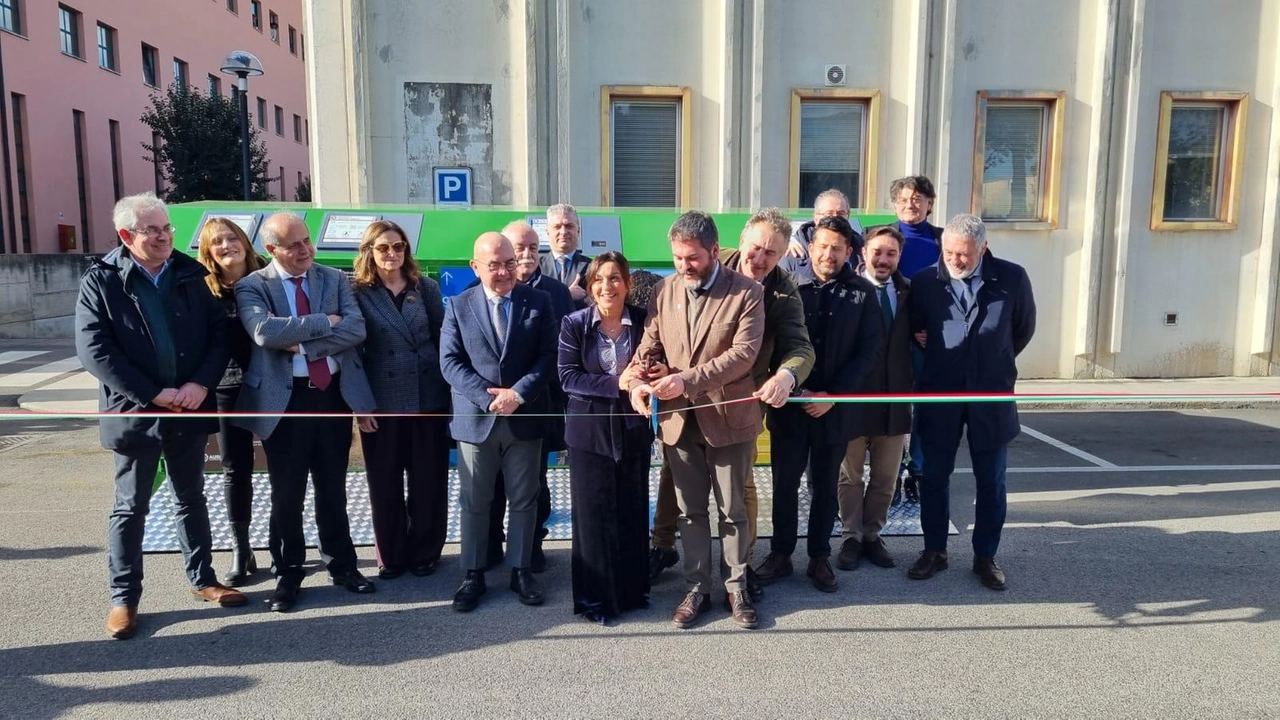 Progetto innovativo, amministratori al taglio del nastro