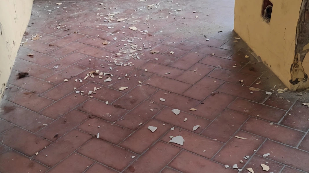 "Un atto di vandalismo inspiegabile, che ci amareggia perché mostra la mancanza di educazione civica nella nostra società e nelle... "Un atto di vandalismo inspiegabile, che ci amareggia perché mostra la mancanza di educazione civica nella nostra società e nelle...