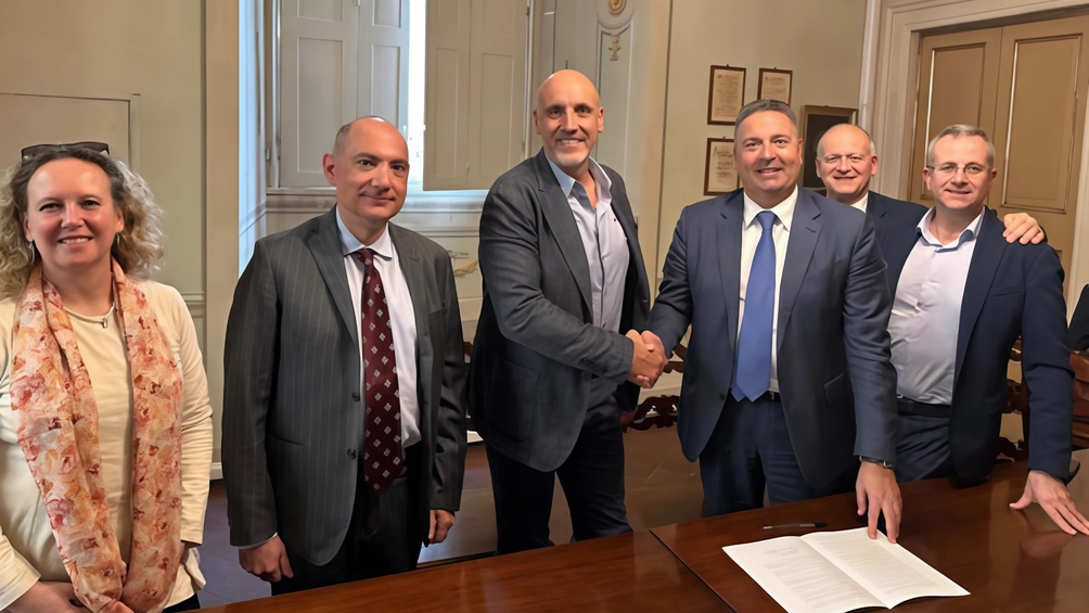 La firma dell’acquisizione della Sipack Srl. da parte della Italia Technology Alliance (A.Celli Group)