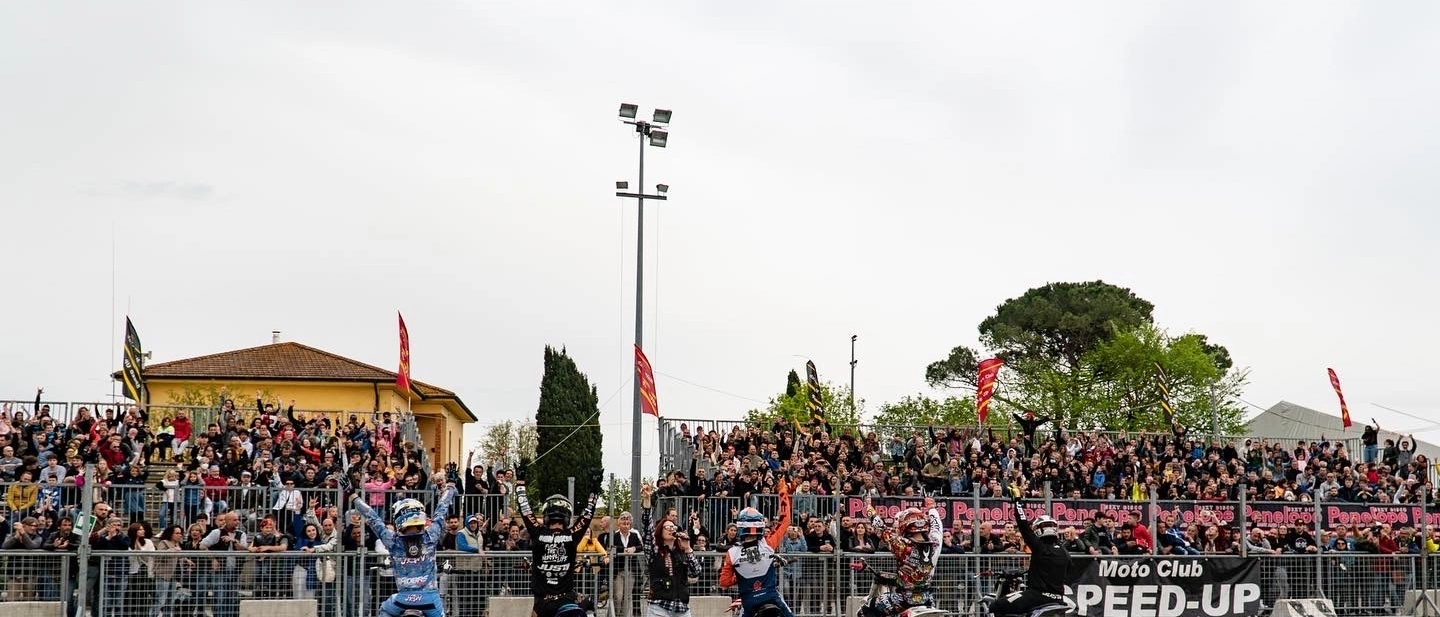 Dal 24 al 28 aprile torna l'evento fieristico più famoso della Toscana relativo alle 2 ruote. Oltre alle parte commerciale, ci saranno sposizioni di moto trasformate, auto d'epoca, tuning e spettacoli di evoluzioni, freestyle e stuntman.