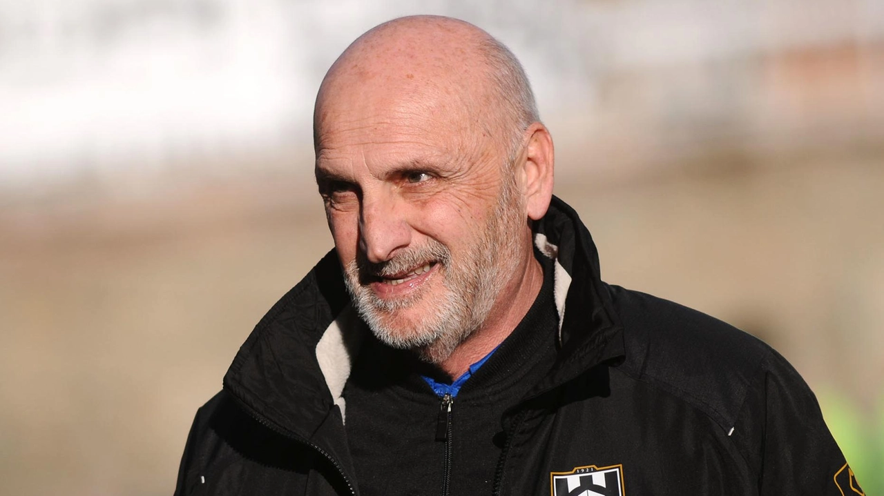 Antonio Armillei, 61 anni, ormai ex tecnico del Sansepolcro Antonio Armillei, 61 anni, ormai ex tecnico del Sansepolcro