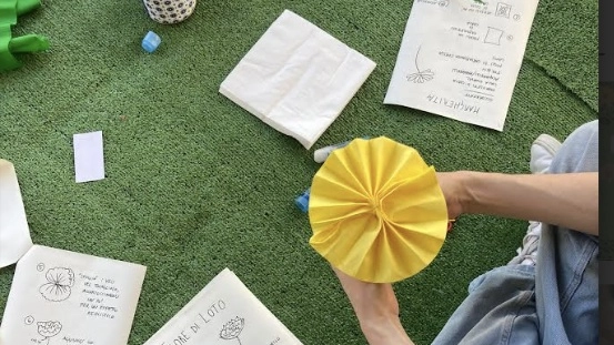 Fiori con la carta Fiori con la carta