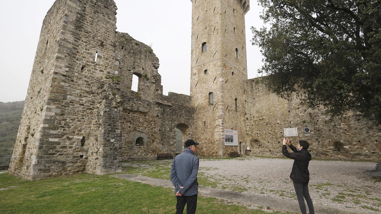 Nella Torre dei Vescovi di Luni sarà possibile visitare la mostra “Michael Yamashita. Sulle tracce di Marco Polo” Nella Torre dei Vescovi di Luni sarà possibile visitare la mostra “Michael Yamashita. Sulle tracce di Marco Polo”