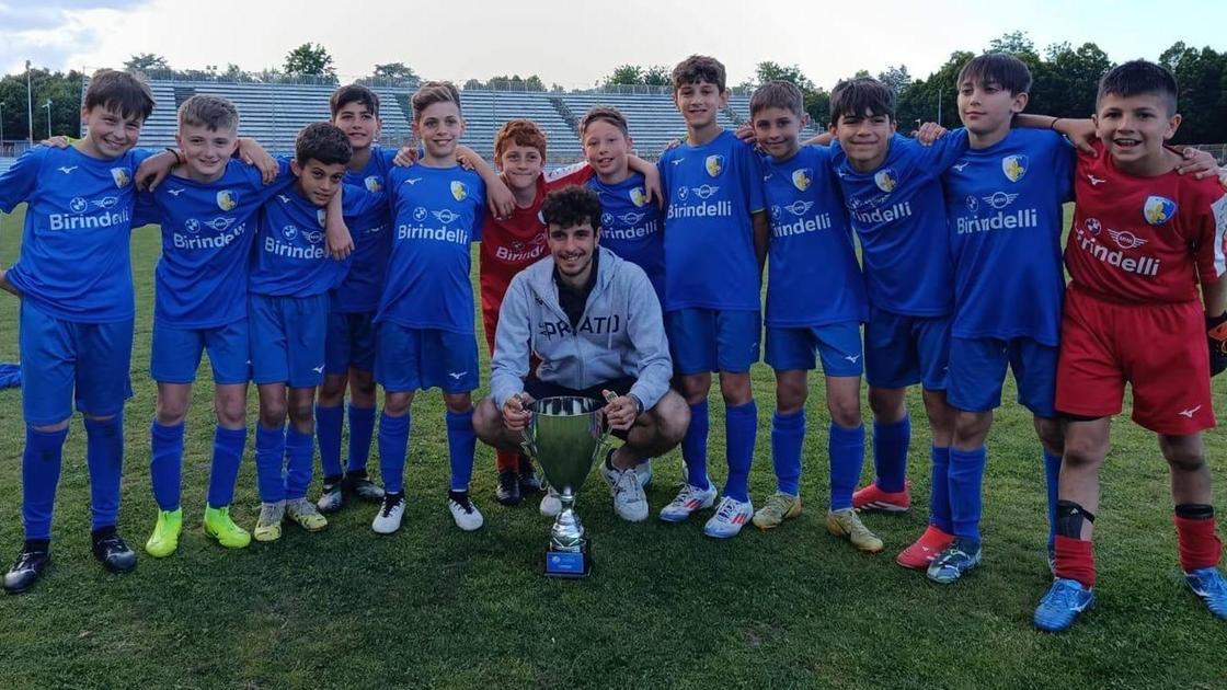 prato trionfa nella lanieri cup terza vittoria consecutiva nel calcio giovanile da Lanazione.it prato trionfa nella lanieri cup terza vittoria consecutiva nel calcio giovanile