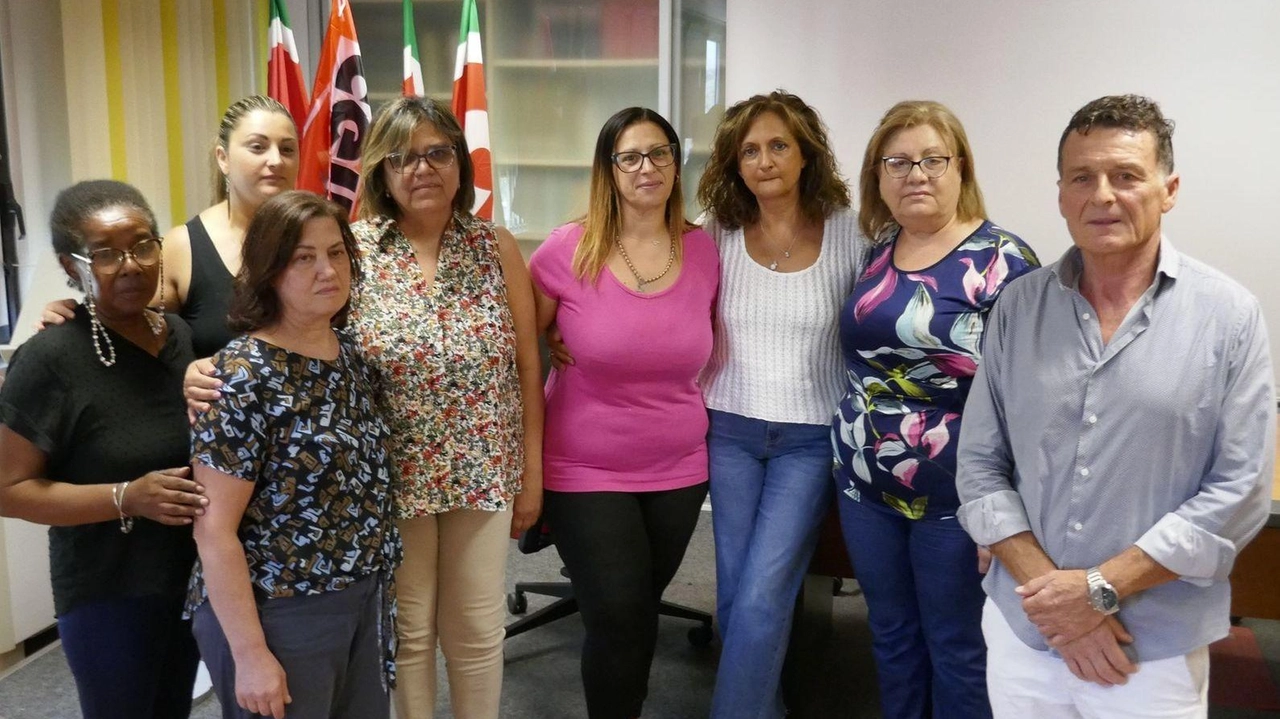Le lavoratrici che da settembre rischiano di perdere il posto Foto Attalmi