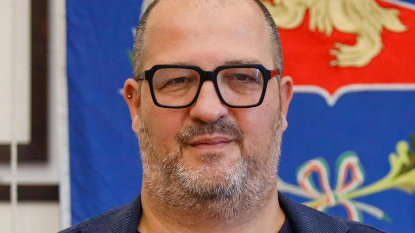 La giunta di Calenzano ha deliberato una variante urbanistica "di salvaguardia" per fermare nuove costruzioni e preservare il territorio non edificato, puntando sulla rigenerazione e il recupero del costruito esistente. L'obiettivo è evitare la saturazione urbanistica e proteggere il suolo inedificato per affrontare il rischio idrogeologico. La giunta di Calenzano ha deliberato una variante urbanistica "di salvaguardia" per fermare nuove costruzioni e preservare il territorio non edificato, puntando sulla rigenerazione e il recupero del costruito esistente. L'obiettivo è evitare la saturazione urbanistica e proteggere il suolo inedificato per affrontare il rischio idrogeologico.